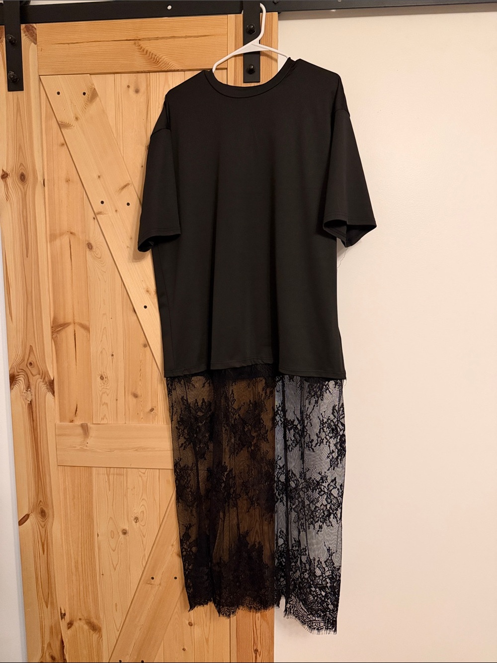 Women’s Black Lace Hem T-shirt Dress